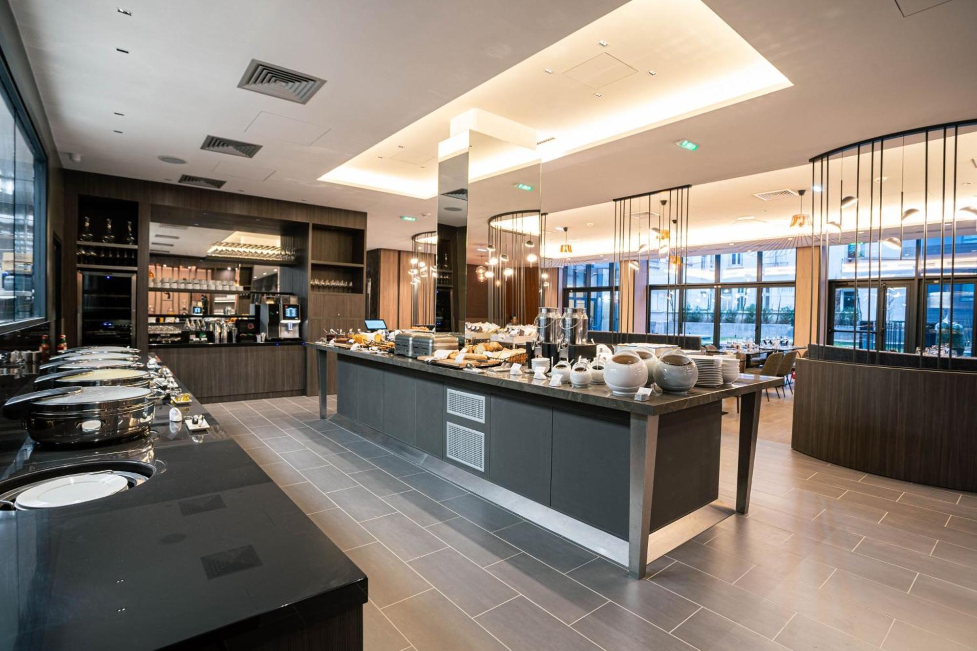 Courtyard By Marriott Paris Porte De Versailles Issy-les-Moulineaux Exterior photo