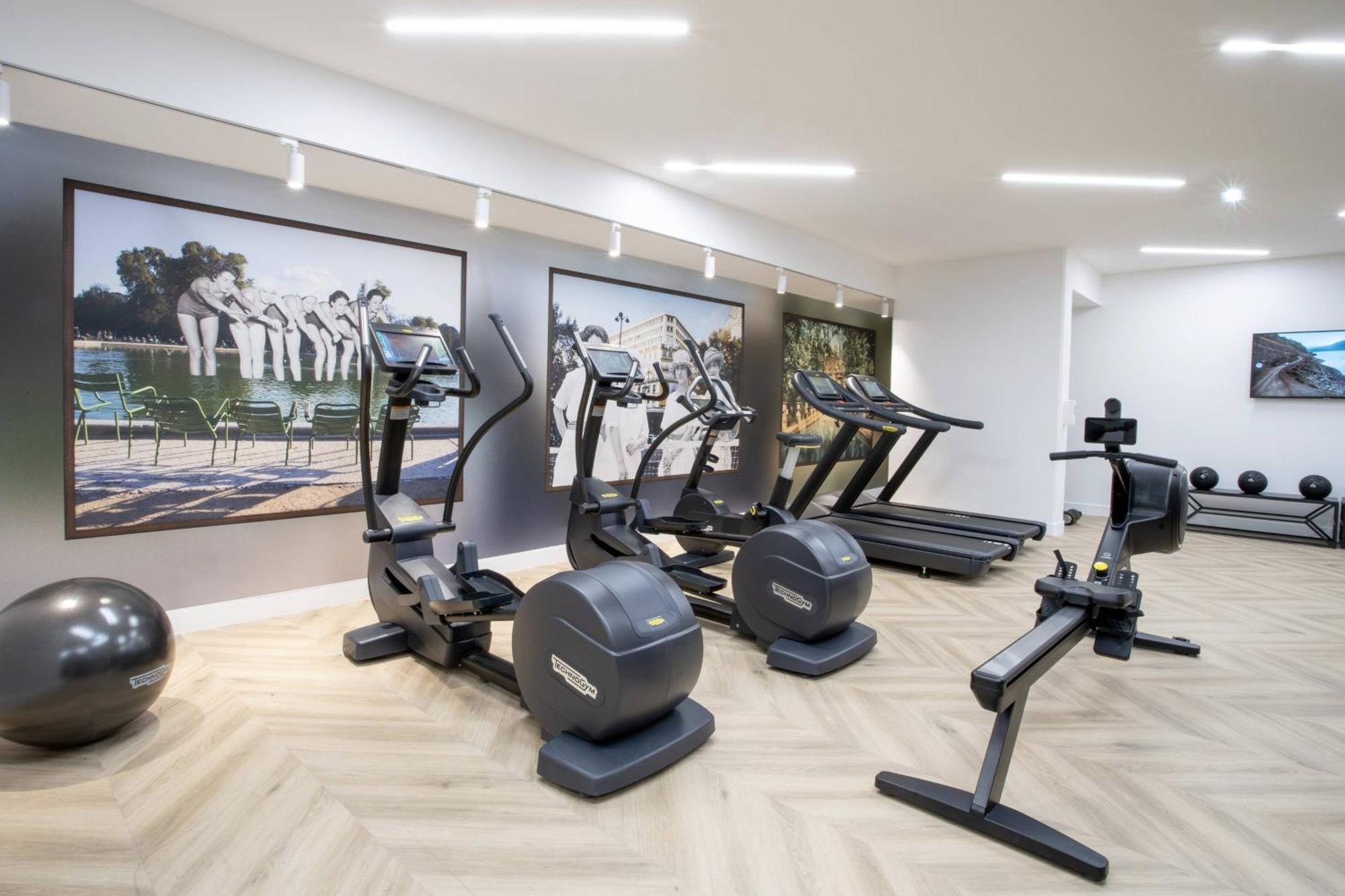 Courtyard By Marriott Paris Porte De Versailles Issy-les-Moulineaux Exterior photo