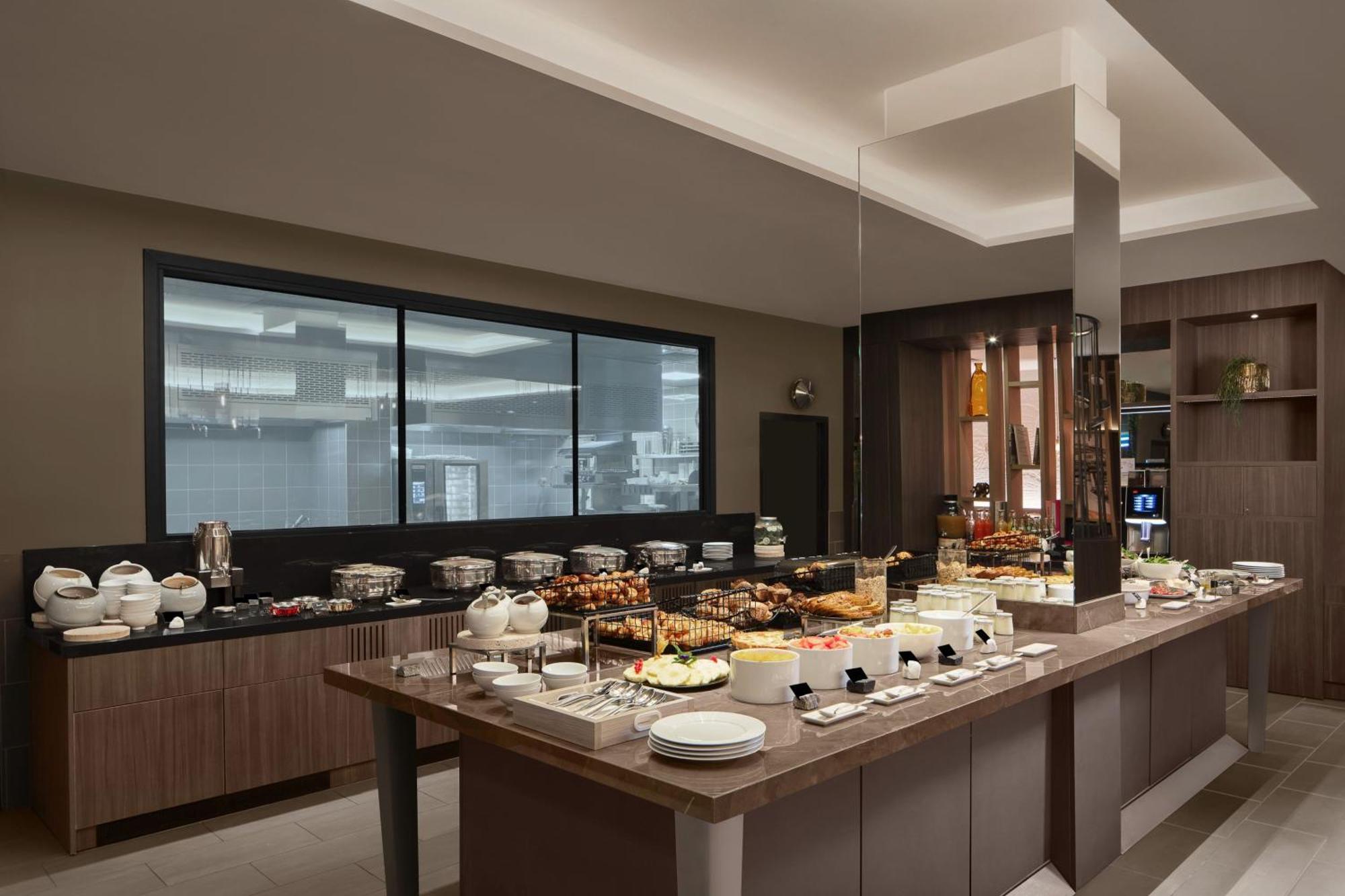 Courtyard By Marriott Paris Porte De Versailles Issy-les-Moulineaux Exterior photo
