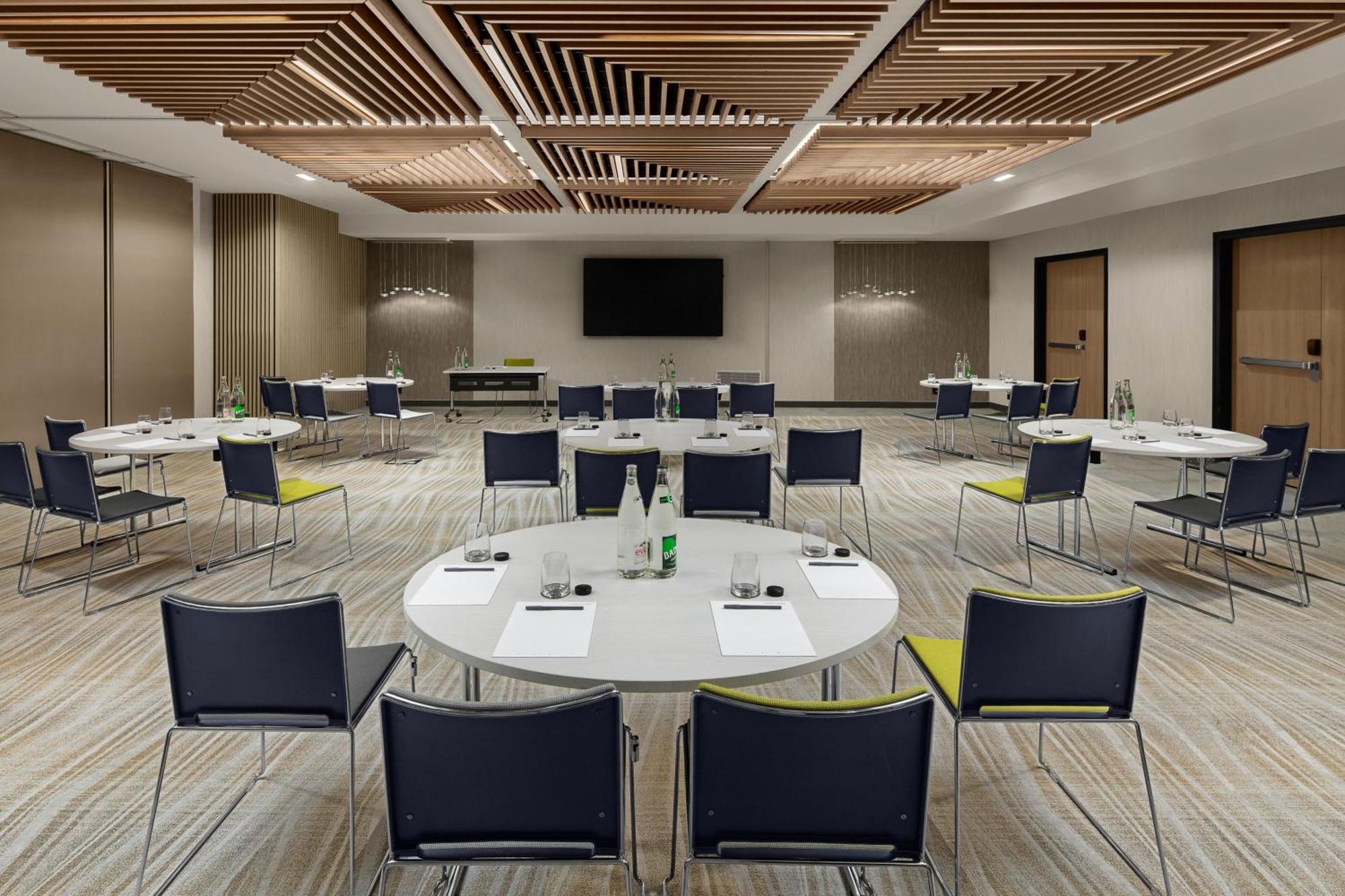 Courtyard By Marriott Paris Porte De Versailles Issy-les-Moulineaux Exterior photo