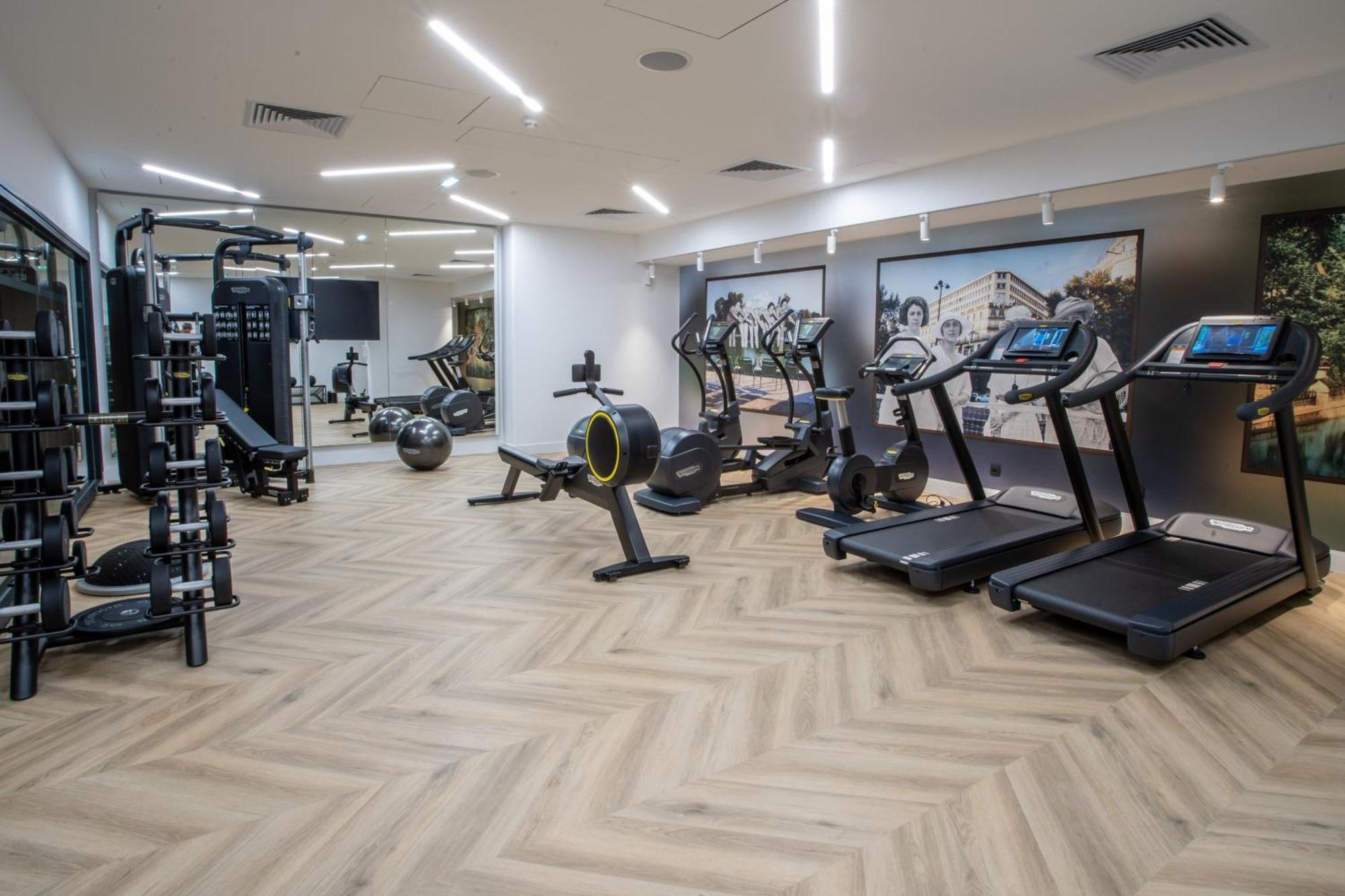 Courtyard By Marriott Paris Porte De Versailles Issy-les-Moulineaux Exterior photo