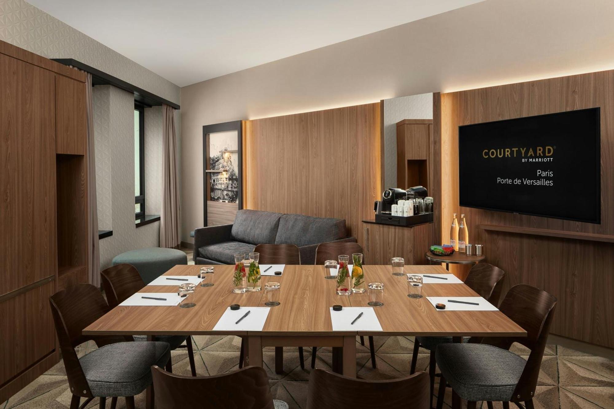 Courtyard By Marriott Paris Porte De Versailles Issy-les-Moulineaux Exterior photo
