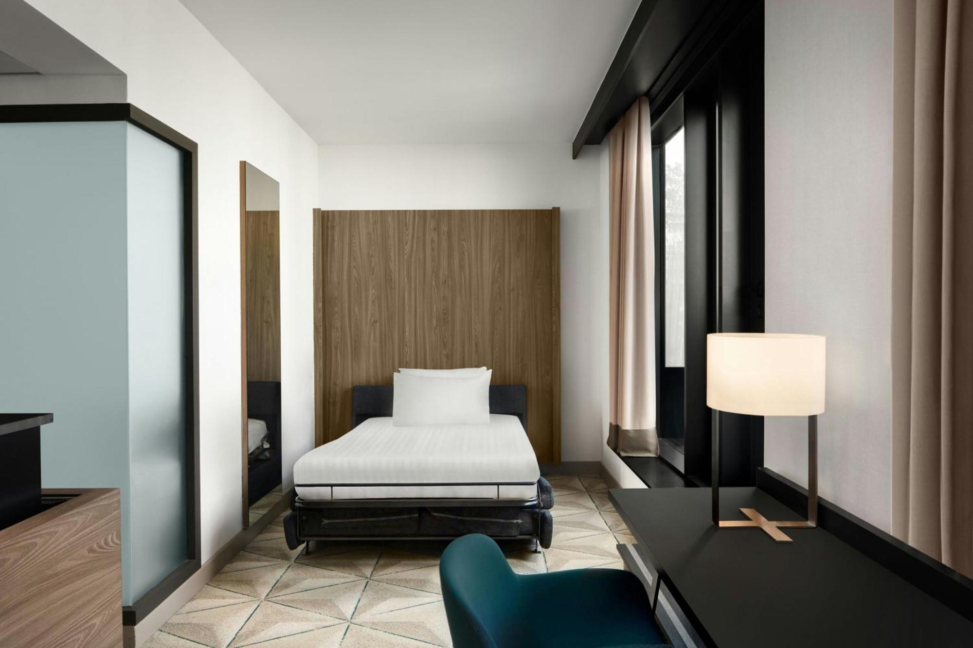 Courtyard By Marriott Paris Porte De Versailles Issy-les-Moulineaux Exterior photo